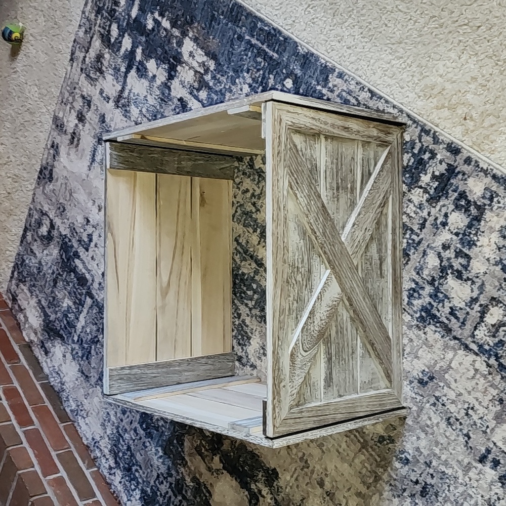 Wooden box